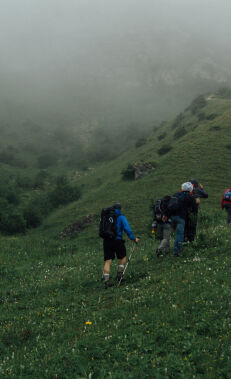 Hiking along the Kuzun – Yergi Kek trail