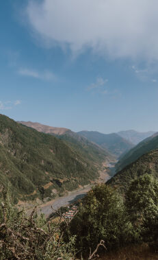 Hiking along the Ilisu - Gashgachay trail