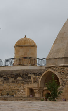 Ali and Nino - walking tour of Baku