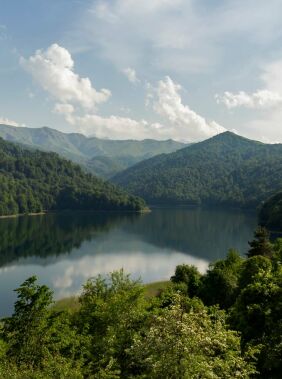 Be inspired by Lake Goygol