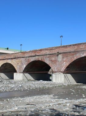 The Arched Bridge conveys a feat of construction