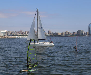 windsurfing in Azerbaijan